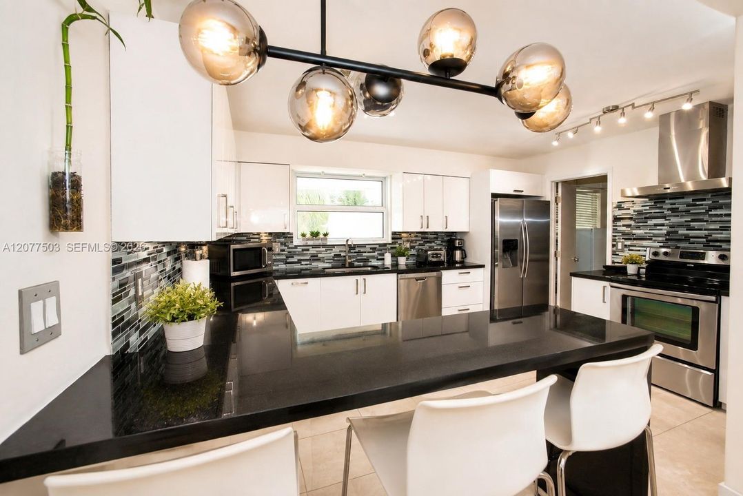For Rent: $6,990 (3 beds, 2 baths, 2070 Square Feet)