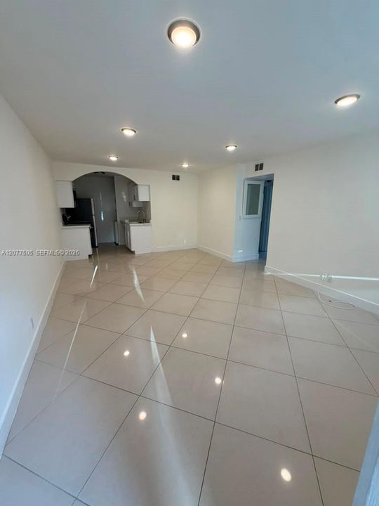 For Rent: $2,000 (2 beds, 2 baths, 768 Square Feet)