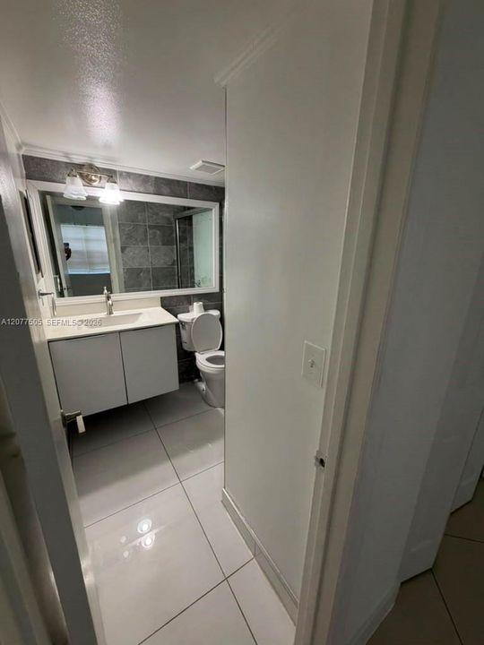 For Rent: $2,000 (2 beds, 2 baths, 768 Square Feet)