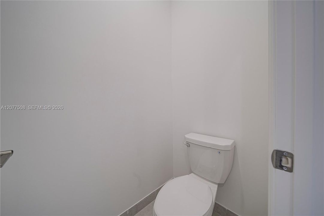 En Venta: $629,000 (4 camas, 3 baños, 1853 Pies cuadrados)
