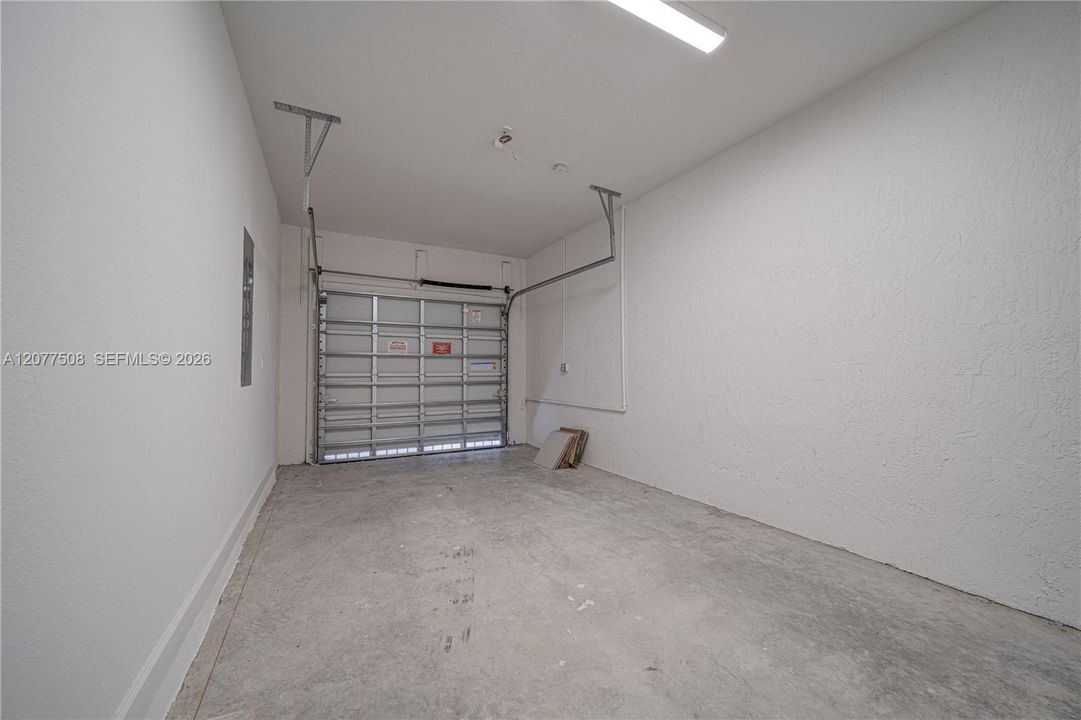 En Venta: $629,000 (4 camas, 3 baños, 1853 Pies cuadrados)
