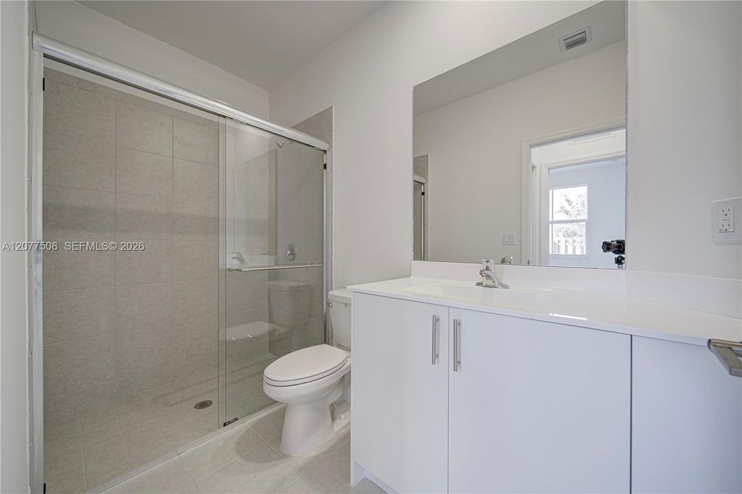 bottom full bathroom 3