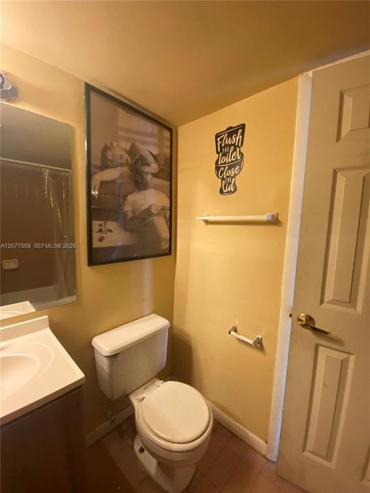 For Rent: $1,950 (2 beds, 1 baths, 863 Square Feet)