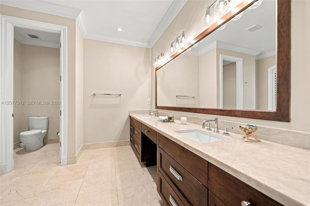 For Rent: $18,000 (3 beds, 4 baths, 3104 Square Feet)