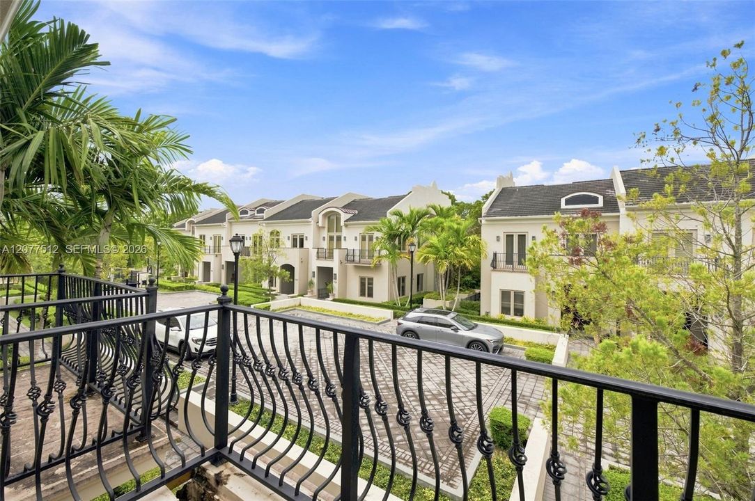 For Rent: $18,000 (3 beds, 4 baths, 3104 Square Feet)