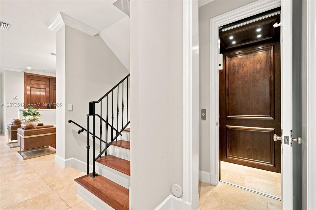 For Rent: $18,000 (3 beds, 4 baths, 3104 Square Feet)