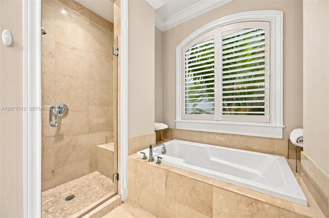 For Rent: $18,000 (3 beds, 4 baths, 3104 Square Feet)