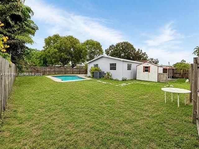 En Renta: $4,800 (5 camas, 2 baños, 2548 Pies cuadrados)