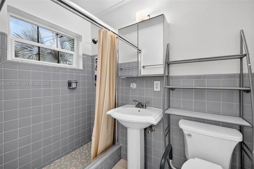 En Venta: $499,900 (3 camas, 2 baños, 1204 Pies cuadrados)