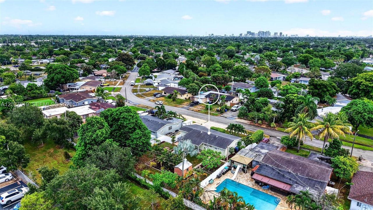En Venta: $499,900 (3 camas, 2 baños, 1204 Pies cuadrados)