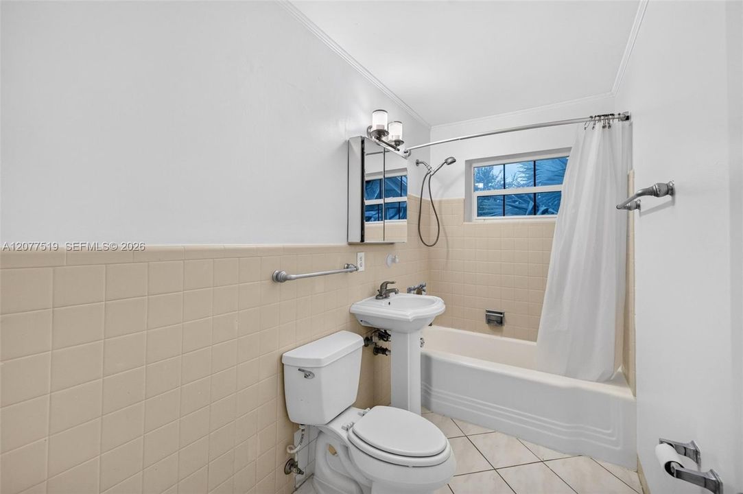 En Venta: $499,900 (3 camas, 2 baños, 1204 Pies cuadrados)