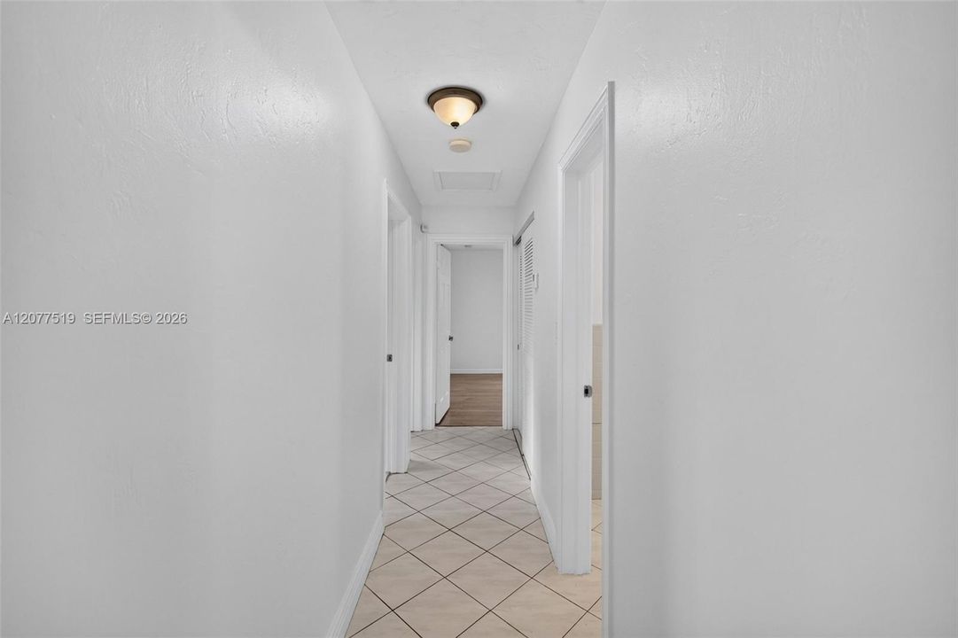 En Venta: $499,900 (3 camas, 2 baños, 1204 Pies cuadrados)