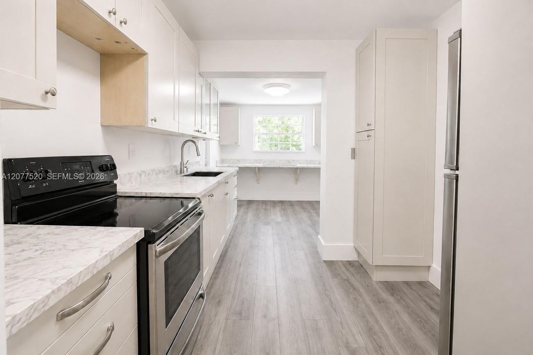 For Sale: $649,900 (4 beds, 2 baths, 1952 Square Feet)