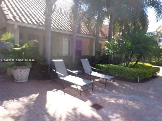 For Rent: $1,490 (1 beds, 1 baths, 785 Square Feet)