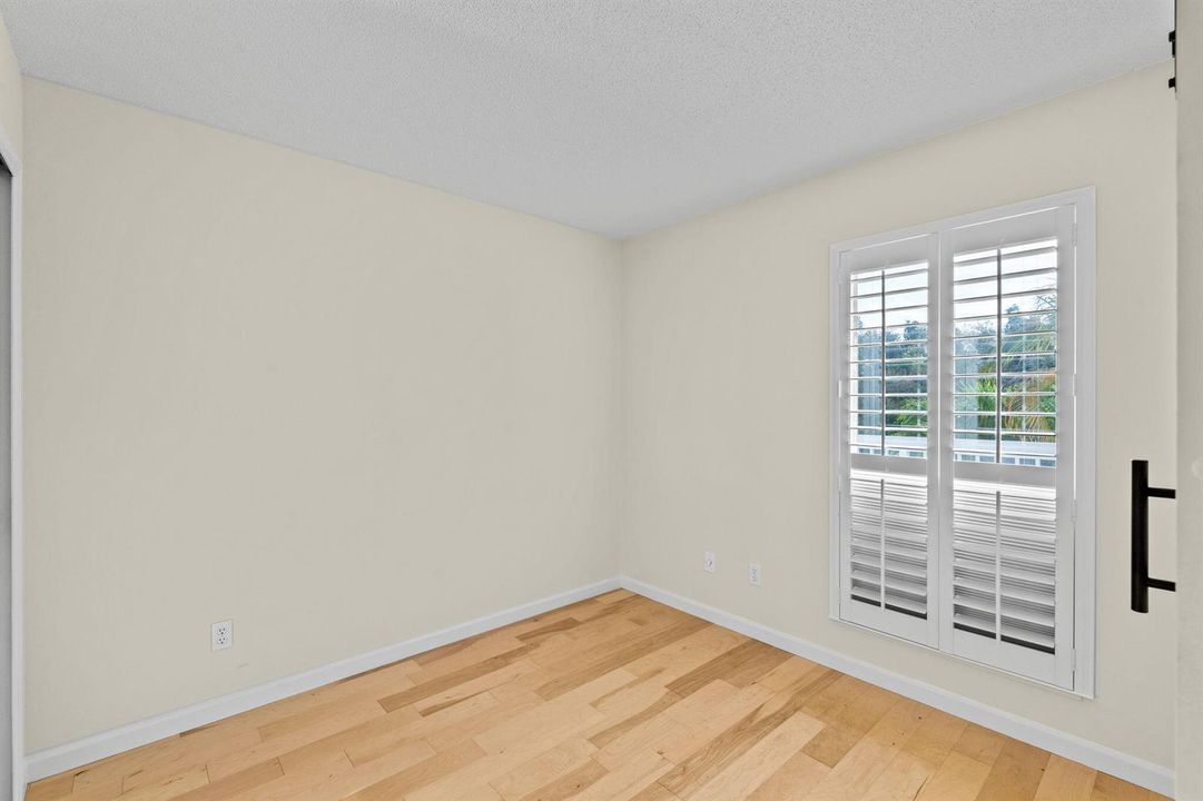 13-web-or-mls-A7403148