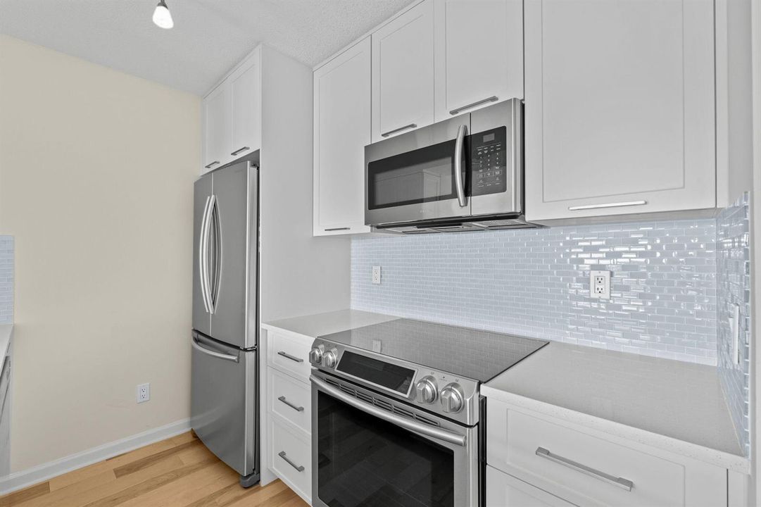 11-web-or-mls-A7403139