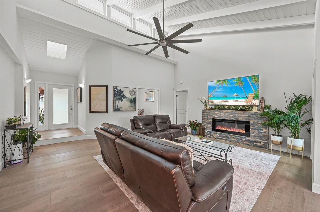 1102 Kriss Ln Jupiter, FL24