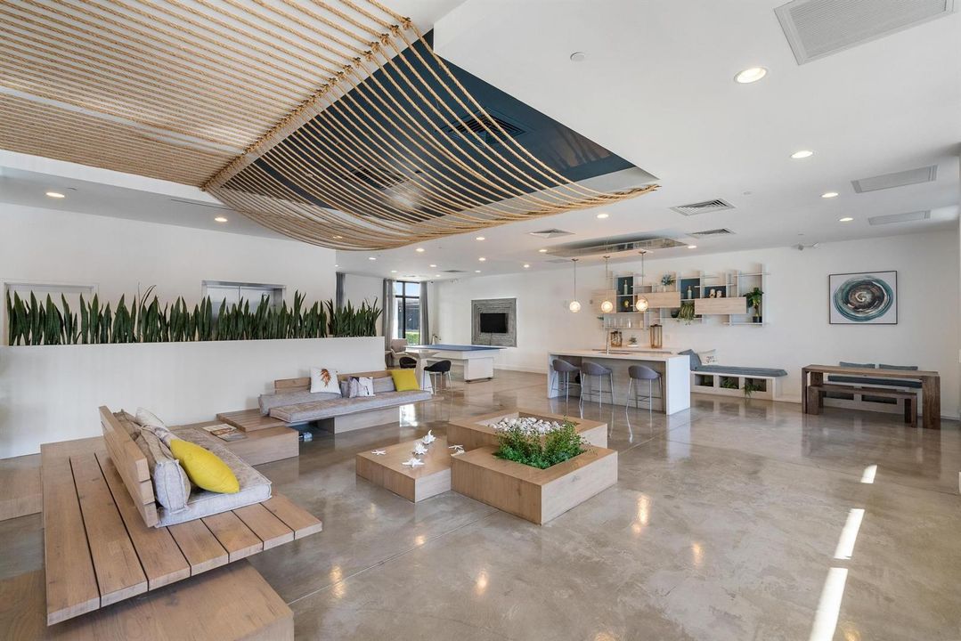 Clubhouse 2
