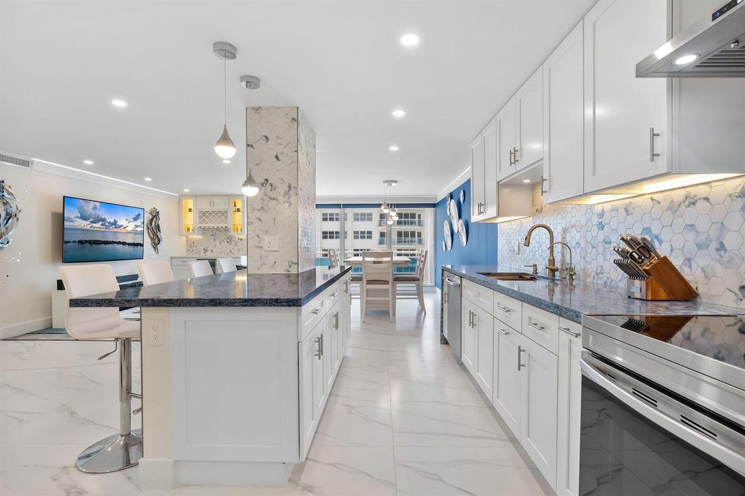 3430 Galt Ocean Dr apt 808_004