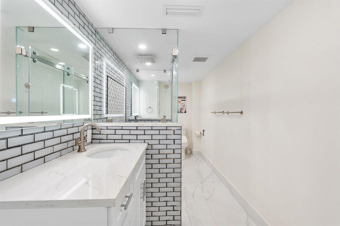 3430 Galt Ocean Dr apt 808_049