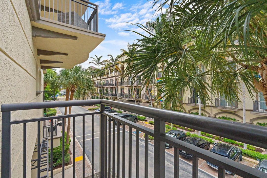 20-web-or-mls-2617 NE 14th Ave 109, Wilt