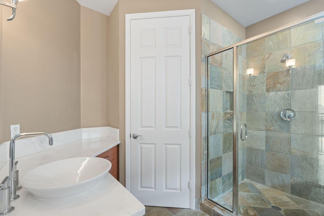 24-web-or-mls-2617 NE 14th Ave 109, Wilt