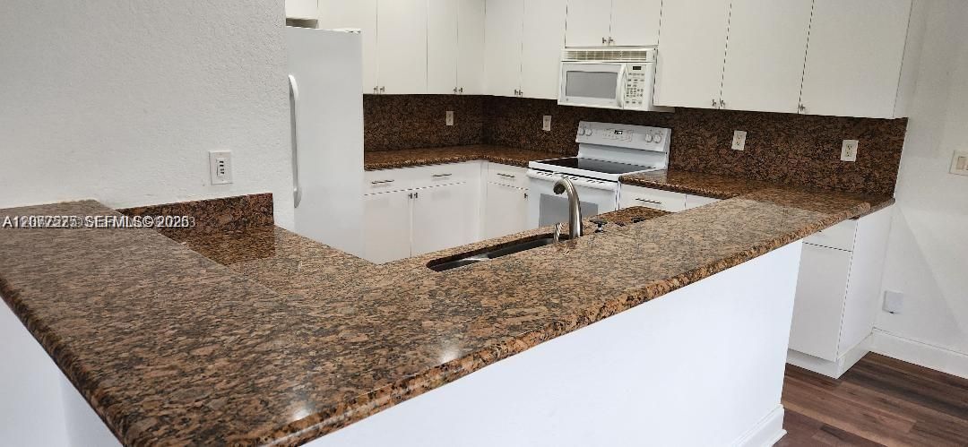 For Rent: $5,400 (4 beds, 2 baths, 2240 Square Feet)