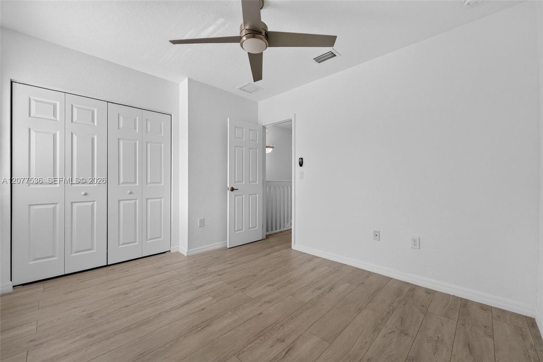 For Sale: $350,000 (2 beds, 2 baths, 1120 Square Feet)