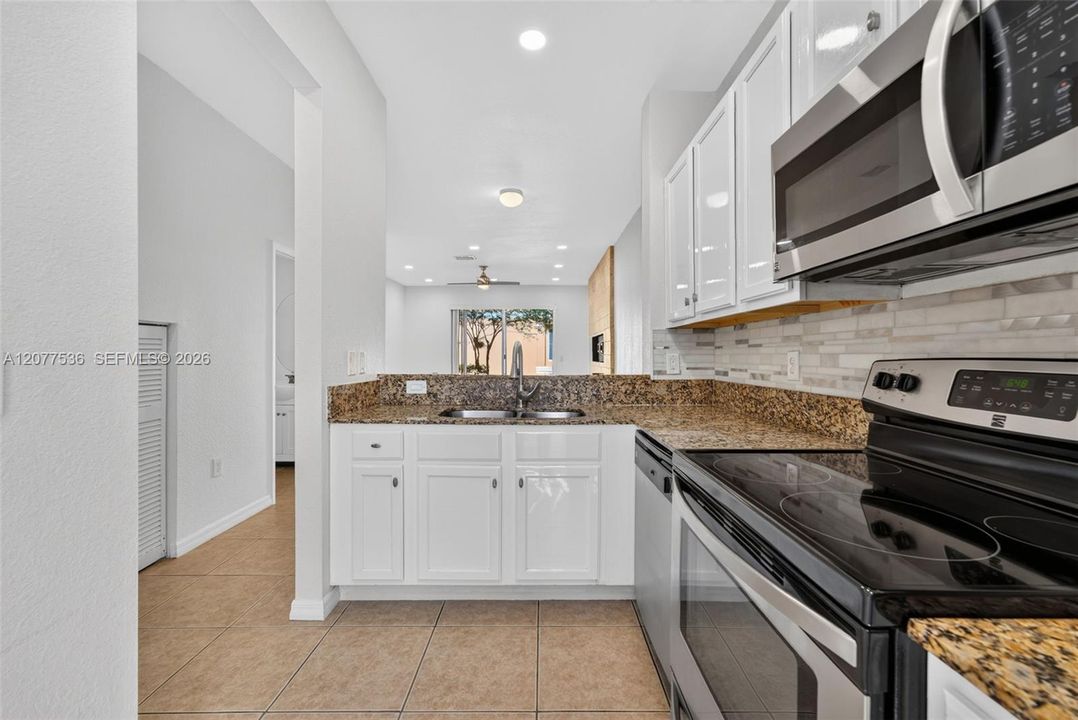 For Sale: $350,000 (2 beds, 2 baths, 1120 Square Feet)