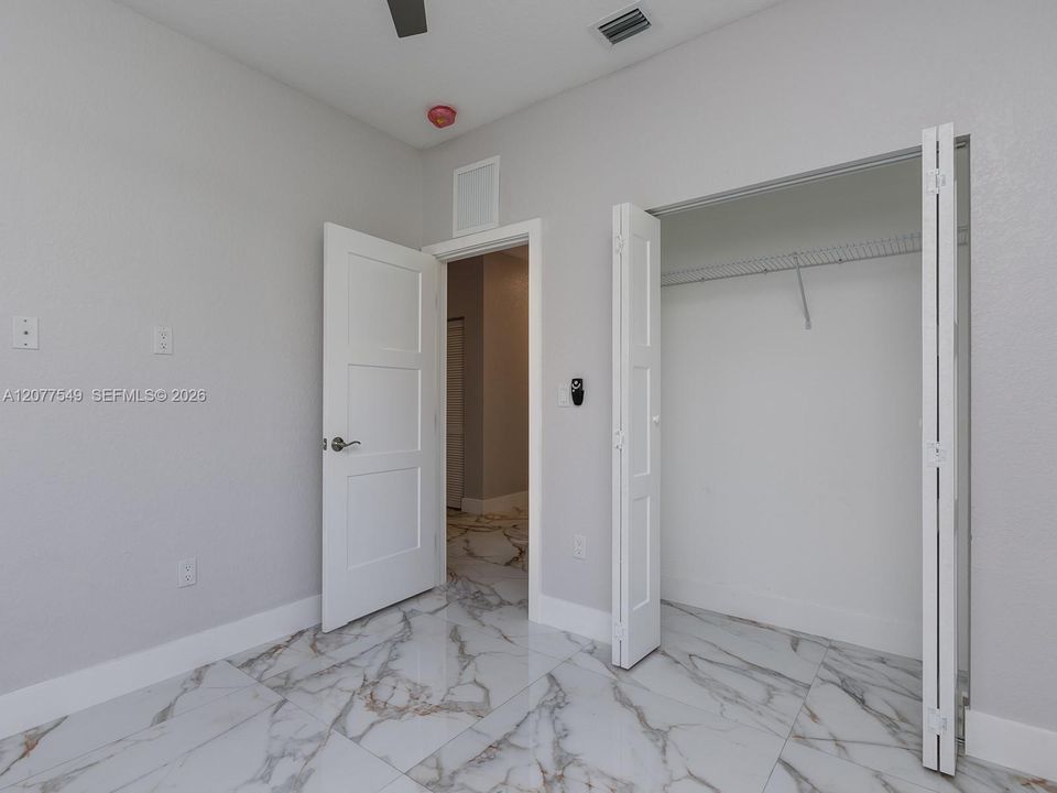 En Renta: $4,000 (4 camas, 2 baños, 1666 Pies cuadrados)