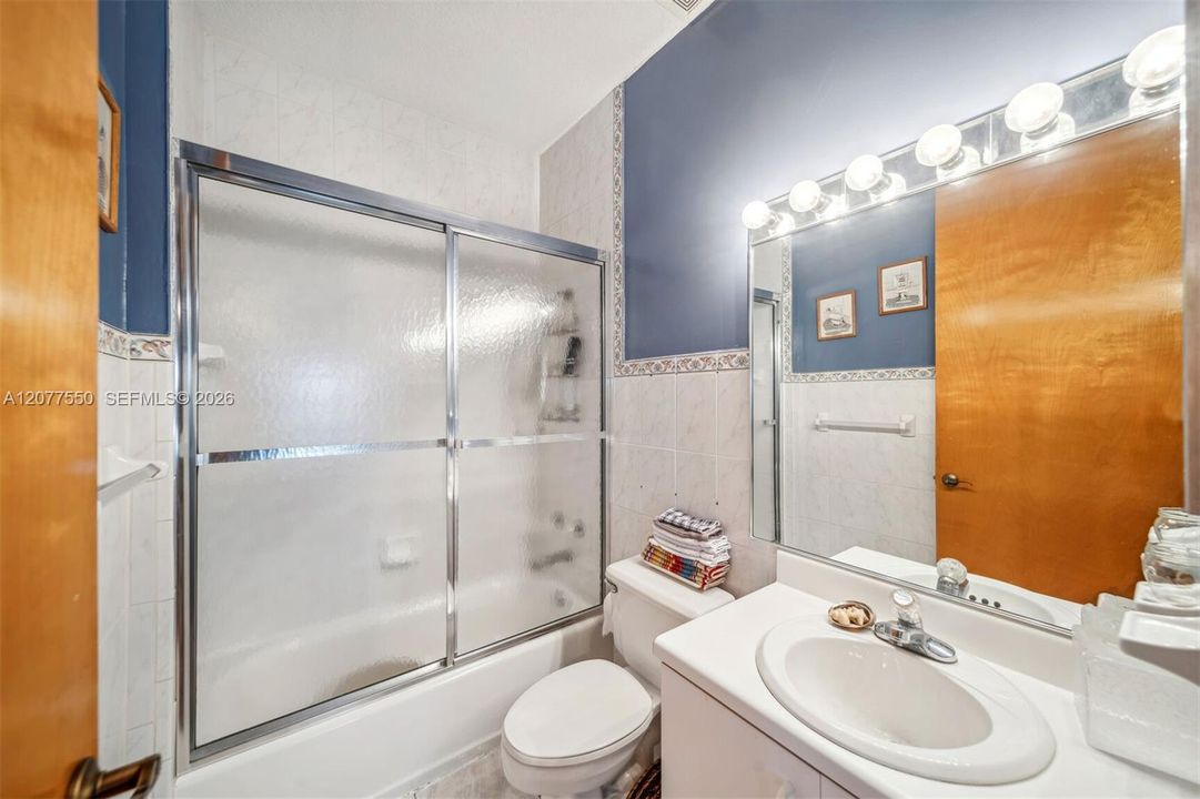 En Renta: $4,950 (3 camas, 3 baños, 1620 Pies cuadrados)