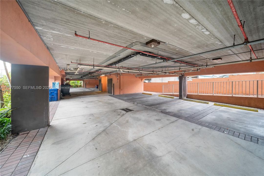 En Renta: $4,950 (3 camas, 3 baños, 1620 Pies cuadrados)