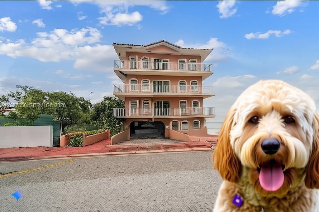 En Renta: $4,950 (3 camas, 3 baños, 1620 Pies cuadrados)