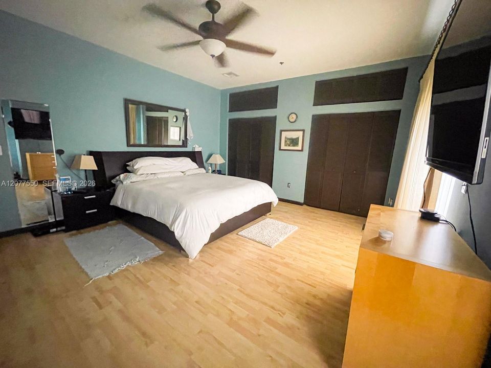 En Renta: $4,950 (3 camas, 3 baños, 1620 Pies cuadrados)