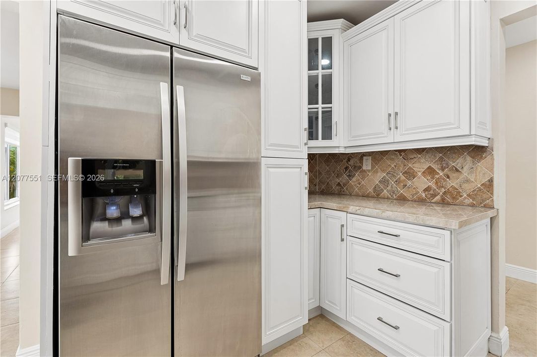 For Sale: $875,000 (4 beds, 3 baths, 1598 Square Feet)