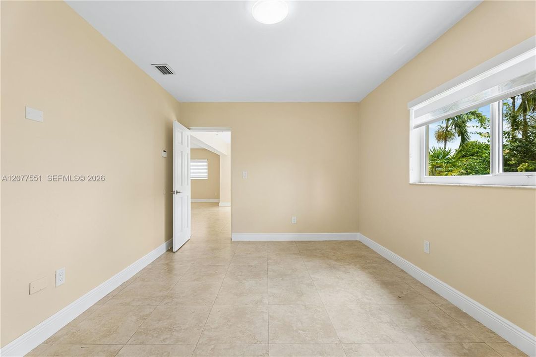 For Sale: $875,000 (4 beds, 3 baths, 1598 Square Feet)