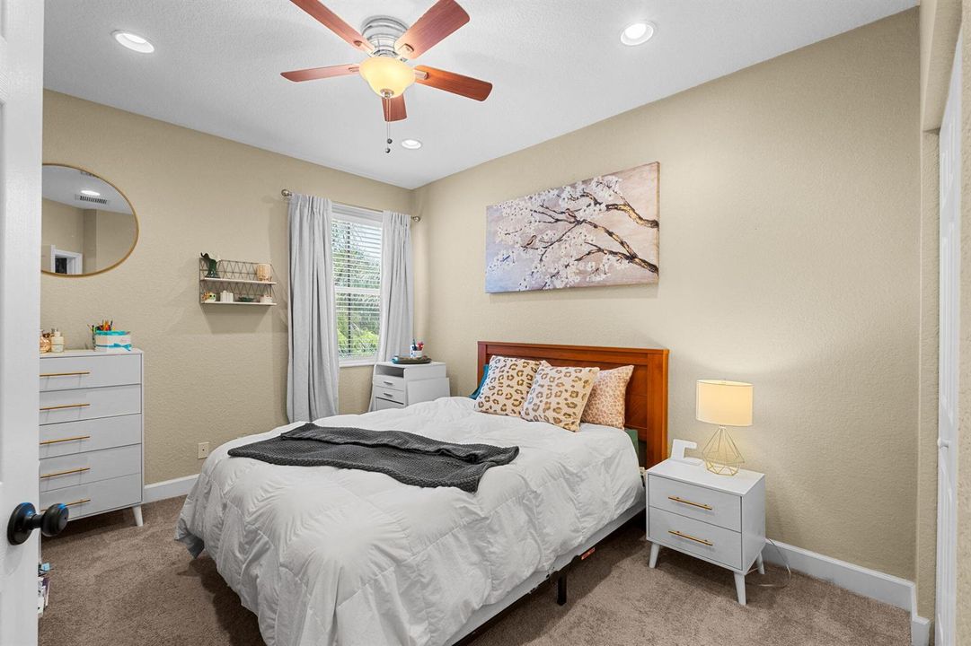 42-web-or-mls-A7405122