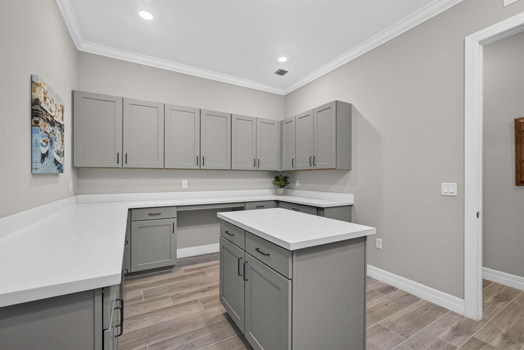 Laundry Room/Hobby Room