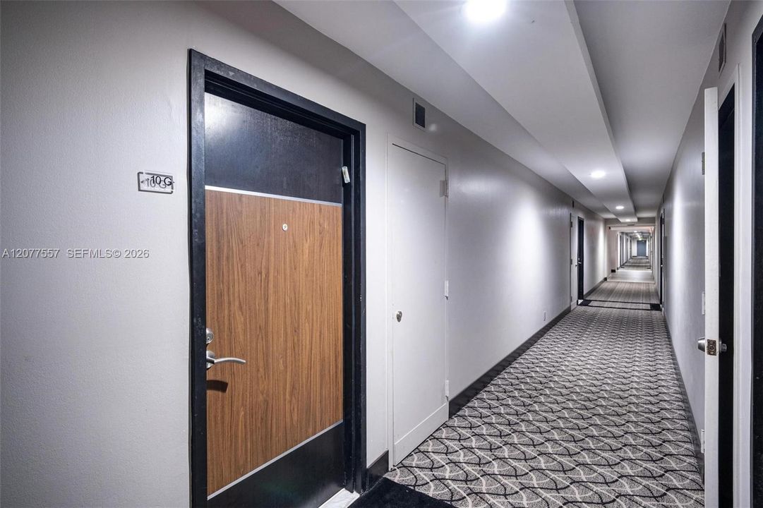 For Rent: $3,400 (2 beds, 2 baths, 1287 Square Feet)