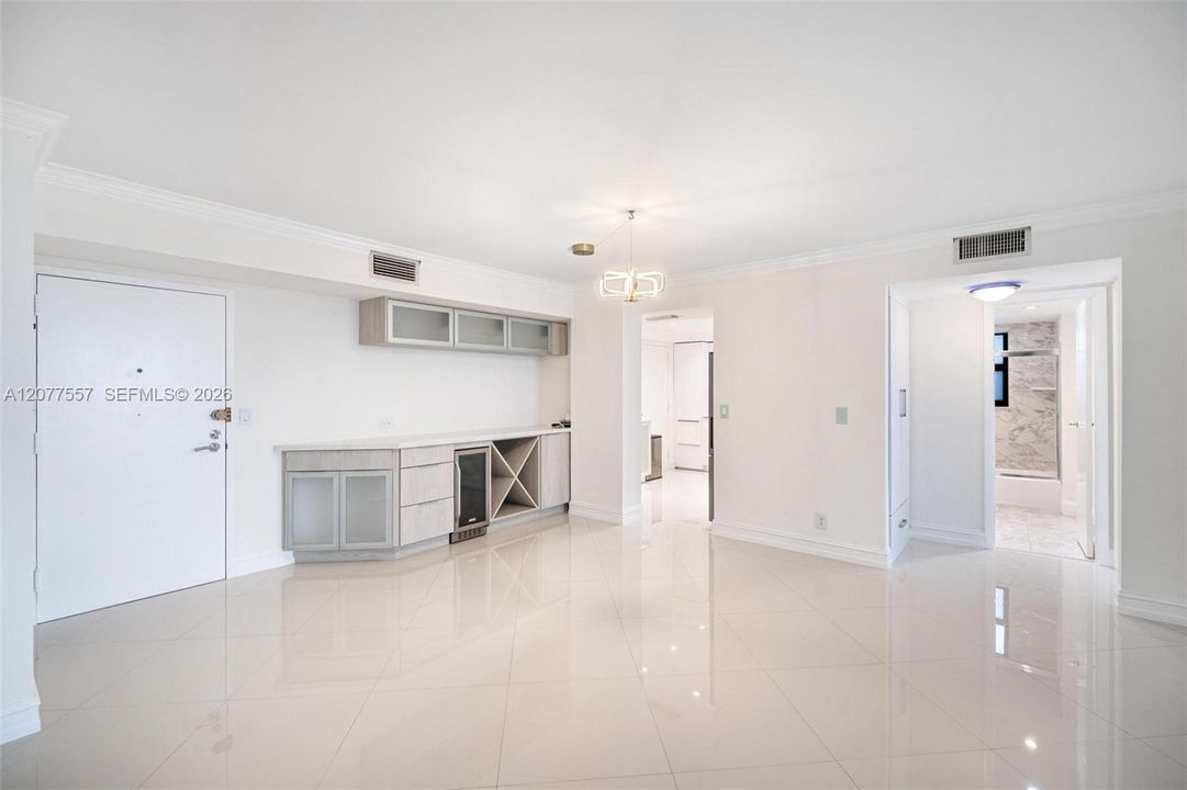 For Rent: $3,400 (2 beds, 2 baths, 1287 Square Feet)