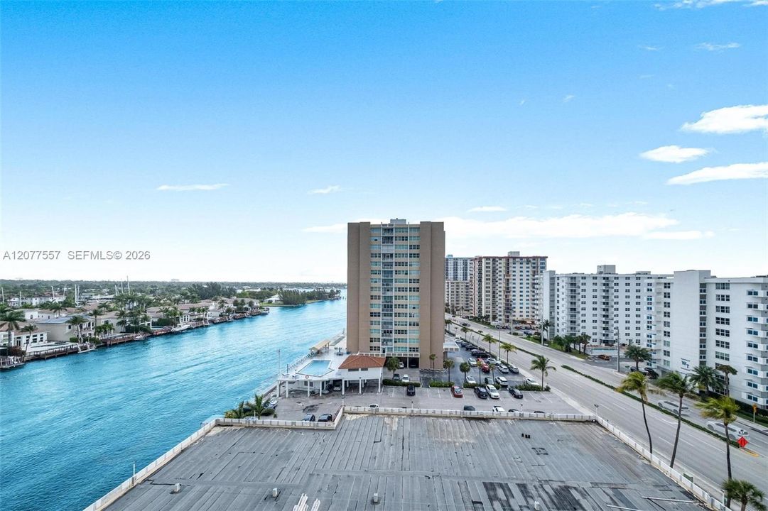 For Rent: $3,400 (2 beds, 2 baths, 1287 Square Feet)