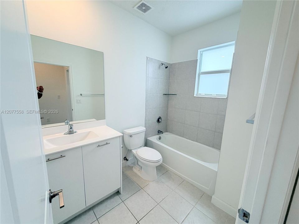 En Venta: $625,000 (3 camas, 2 baños, 1840 Pies cuadrados)