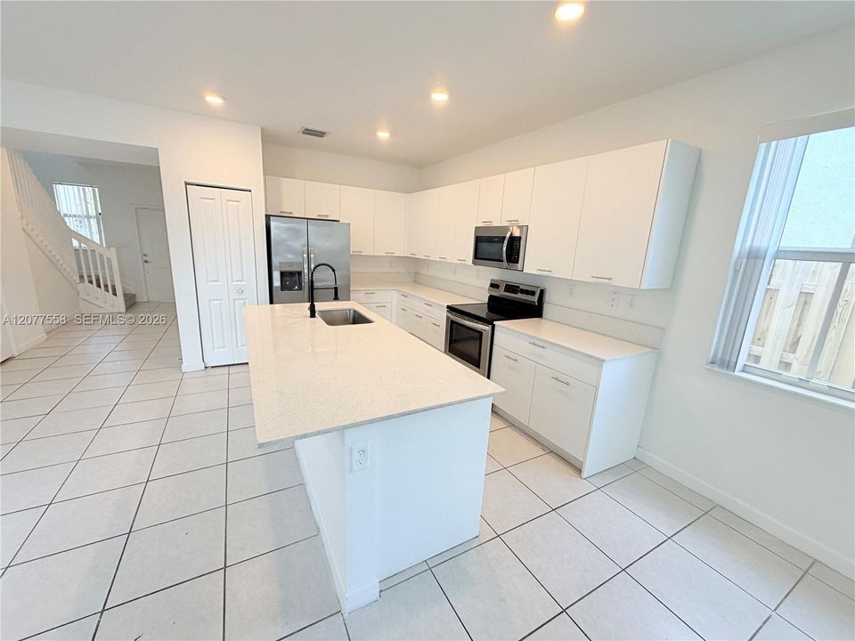 En Venta: $625,000 (3 camas, 2 baños, 1840 Pies cuadrados)