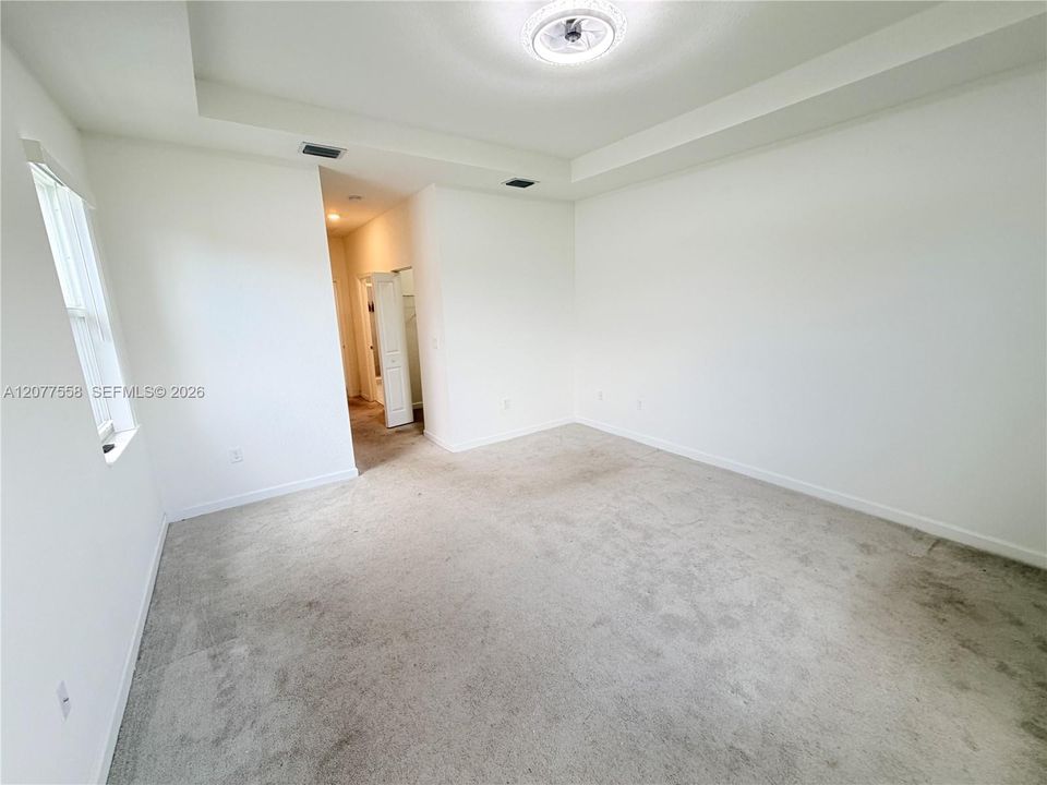 En Venta: $625,000 (3 camas, 2 baños, 1840 Pies cuadrados)
