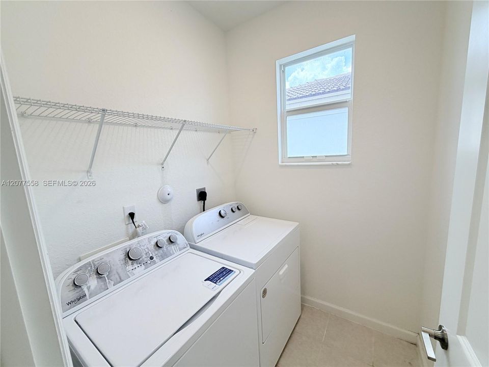 En Venta: $625,000 (3 camas, 2 baños, 1840 Pies cuadrados)