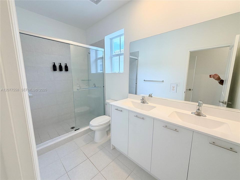 En Venta: $625,000 (3 camas, 2 baños, 1840 Pies cuadrados)