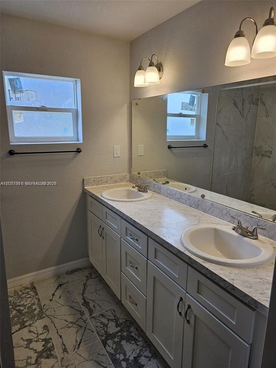 For Rent: $1,490 (3 beds, 2 baths, 0 Square Feet)
