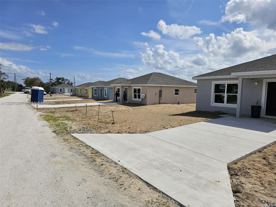 For Rent: $1,490 (3 beds, 2 baths, 0 Square Feet)