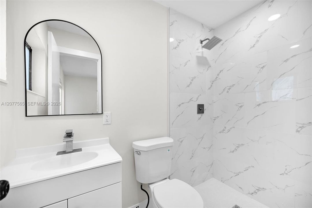 На продажу: $549,000 (4 спален, 2 ванн, 1104 Квадратных фут)