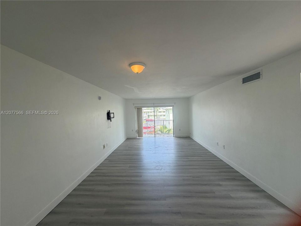 En Renta: $1,650 (1 camas, 1 baños, 700 Pies cuadrados)